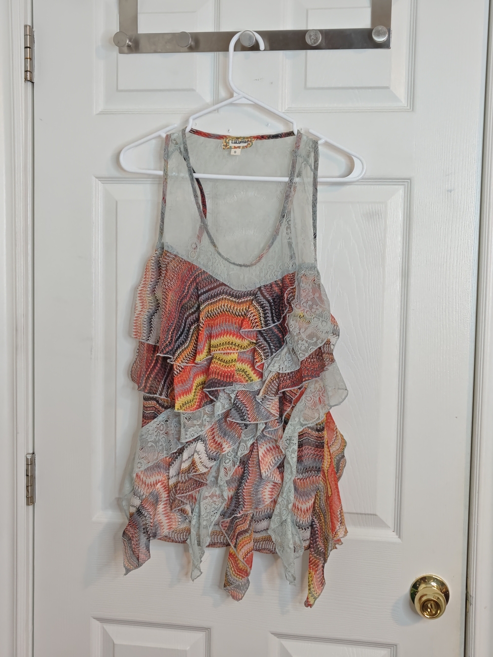 Ruffled Multicolor Lace Sleeveless Tank with Floral Crochet
